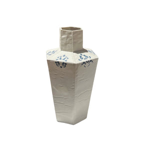 paper-like ceramic vase L